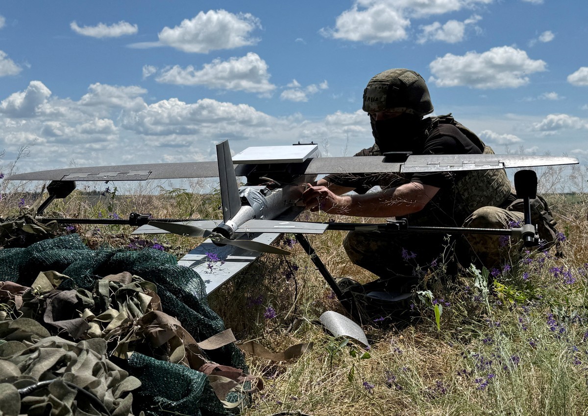 Guerra na Ucrânia: aliados se reúnem em Paris para reforçar defesa aérea e pressionar Rússia