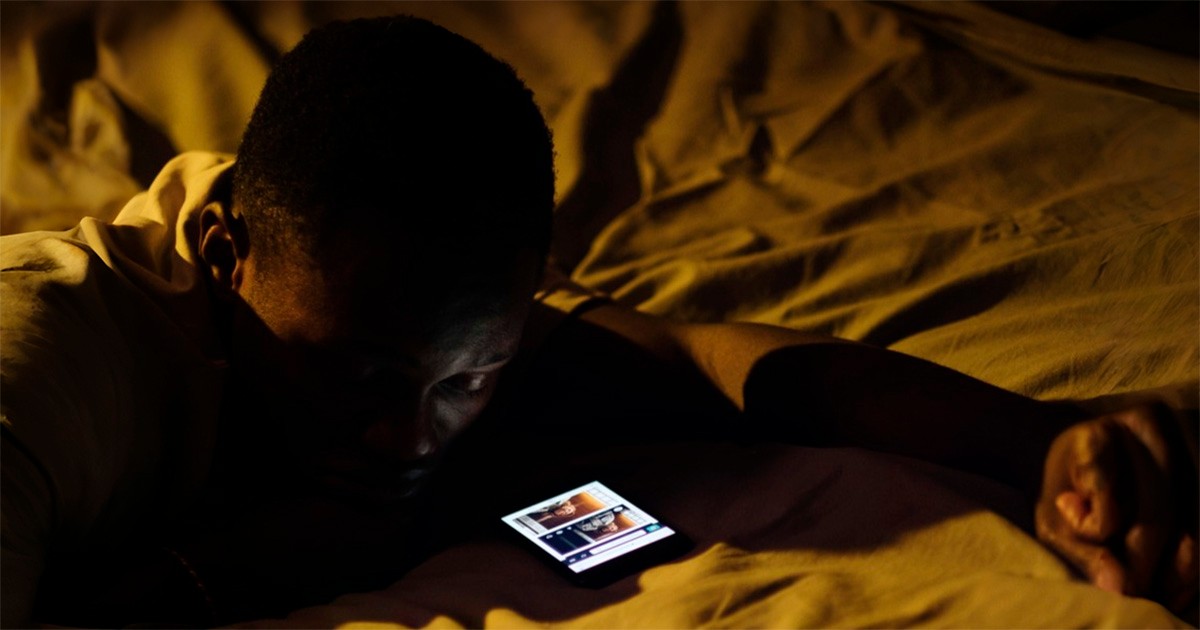 Brasileiros estão trocando o descanso por remédios para dormir. E há saídas melhores