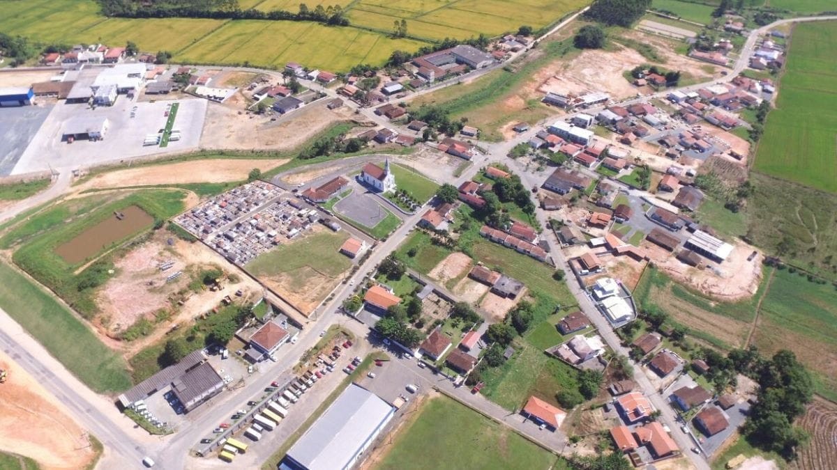São João do Itaperiú: a pequena cidade catarinense que é capital da carne e guarda séculos de história