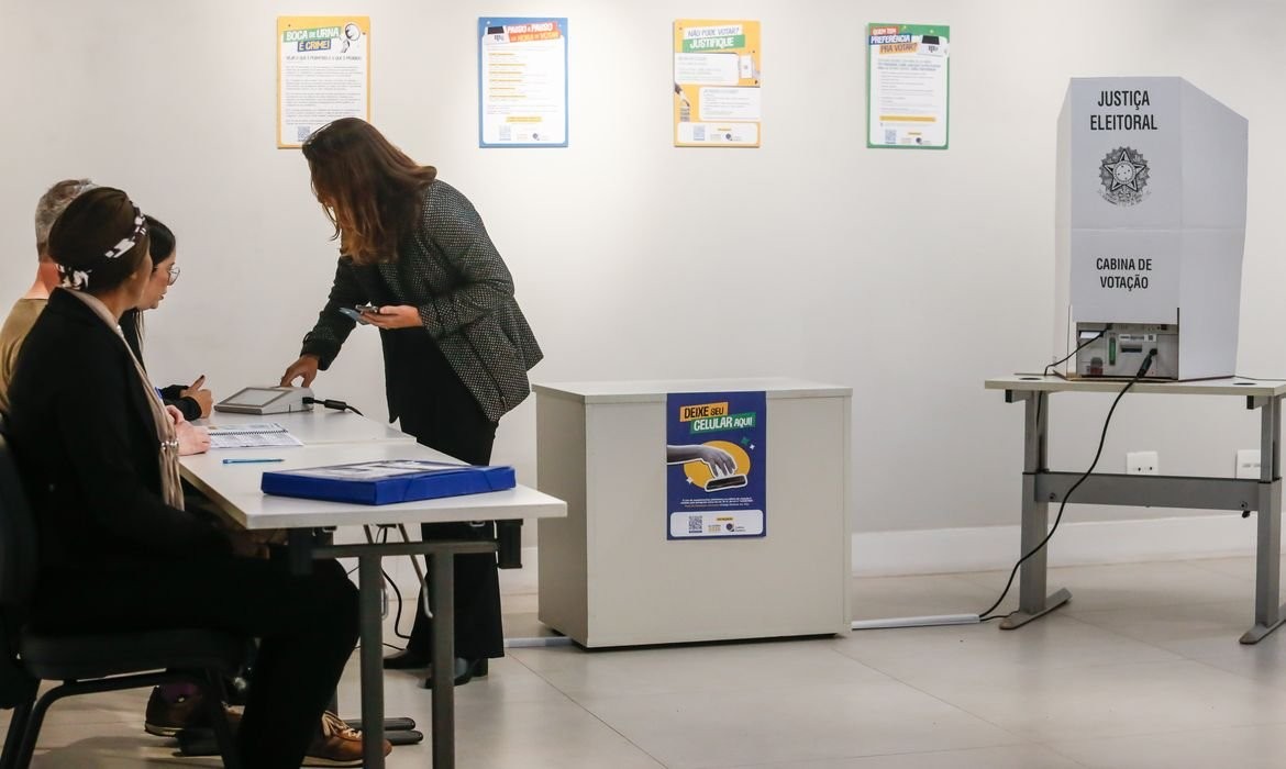 Eleições 2026: apuração começa às 17h; veja como acompanhar