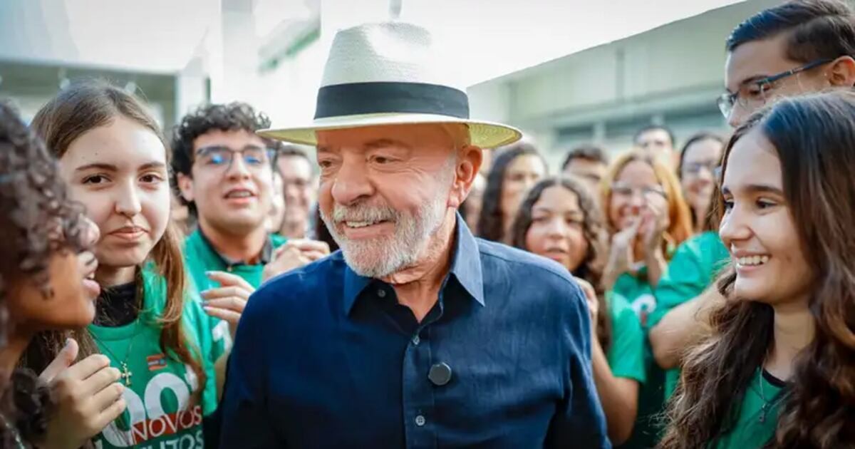 Lula e os trabalhadores de aplicativos: a nova batalha da classe que mudou de cara
